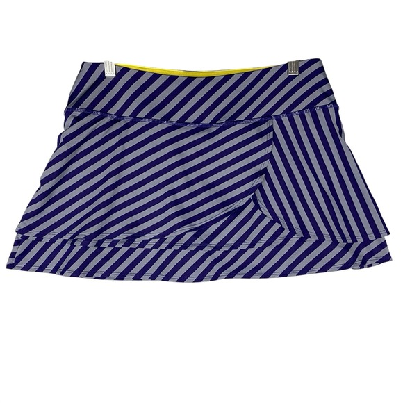 Athleta Pants - Athleta Fly By Stripe Skort Built-in‎ Shorts Back Pocket Active Skirt Womens M